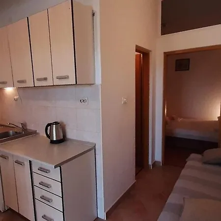 With Parking Space - Blato, Makarska - 23922 Apartment Zivogosce